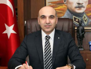 Bakırköy Belediye Başkanı Bülent Kerimoğlu’ndan Avukatının Kardeşine Sözleşmeli Memur Kıyağı İddiası