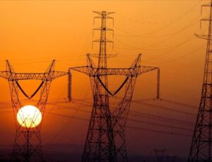 Elektrik üretimi ağustosta yüzde 4.3 azaldı