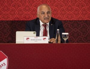 Mehmet Büyükekşi: Ülkemizde futbol VAR ile daha şeffaf bir hale geldi