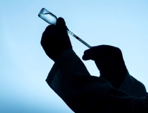 Pfizer-BioNTech grip ve Covid-19 için tek bir aşı geliştirecek