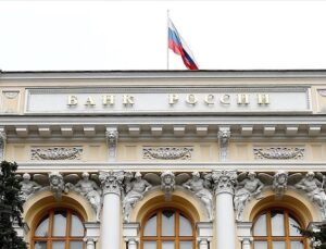 Rusya Merkez Bankası Başkanı Nabiullina: Küresel ekonomideki riskler artıyor