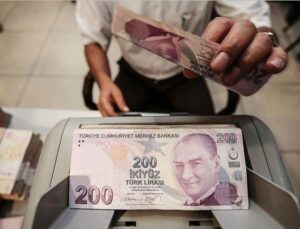 Ruble bile yüzde 55 değer kazandı! Türk Lirası kaybedenler kulübünde üçüncü