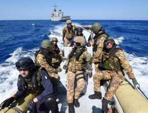 AB, Akdeniz’deki İrini Operasyonu’nun süresini uzattı