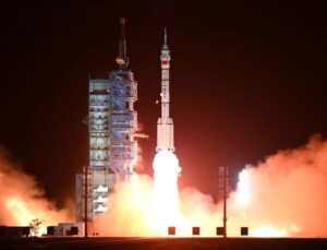Çin, yer gözlem uydusu “Gaofın-13 02″yi fırlattı