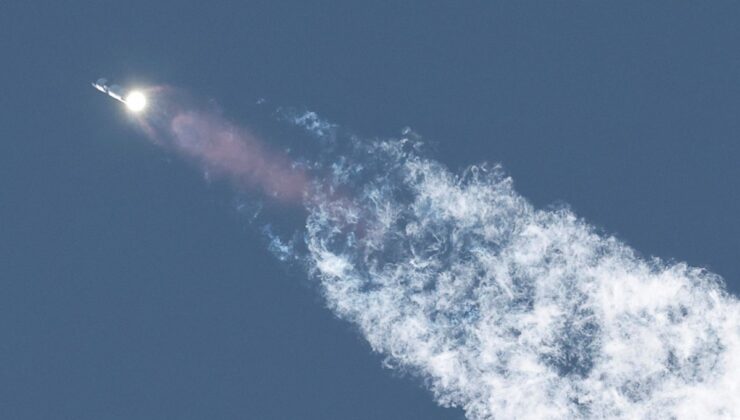 Starship’in test uçuşunun 8’inci dakikasında roketle bağlantı kesildi